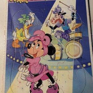 Disney’s Totally Minnie Frame-Tray Puzzle